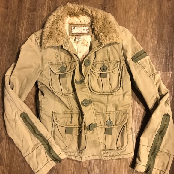 Abercrombie & Fitch Jackets & Blazers - Abercrombie & Fitch Bomber Jacket Abercrombie & Fitch Jackets & Blazers - Abercrombie & Fitch Bomber Jacket